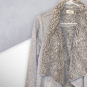 ⭐️HP!!!⭐️ Sherpa and fleece cardigan